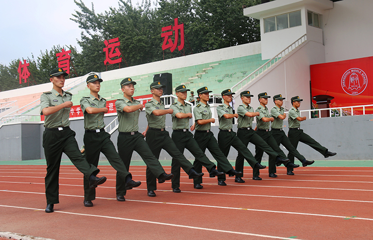 图12：参训教官示范表演.JPG