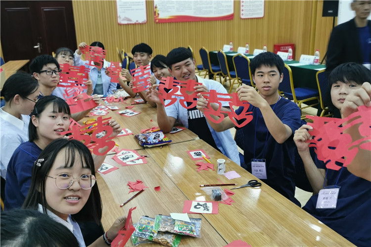 1567245483409834.jpg 6双喜联情谊.jpg