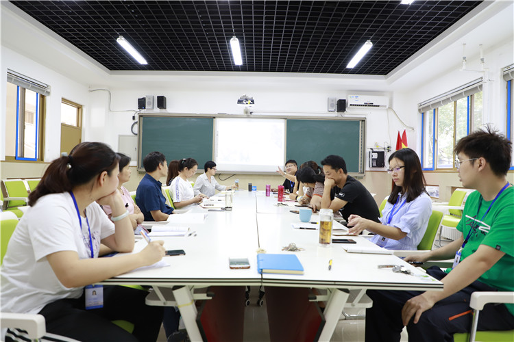图片1：会议现场.JPG