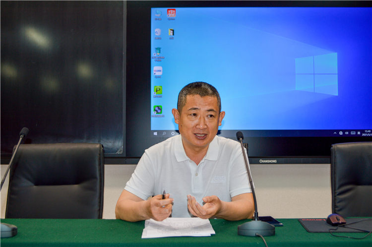 LOGIN_焦点娱乐·(官方)代理招商直营平台
物理学科教研组长张善军主持教研会.jpg