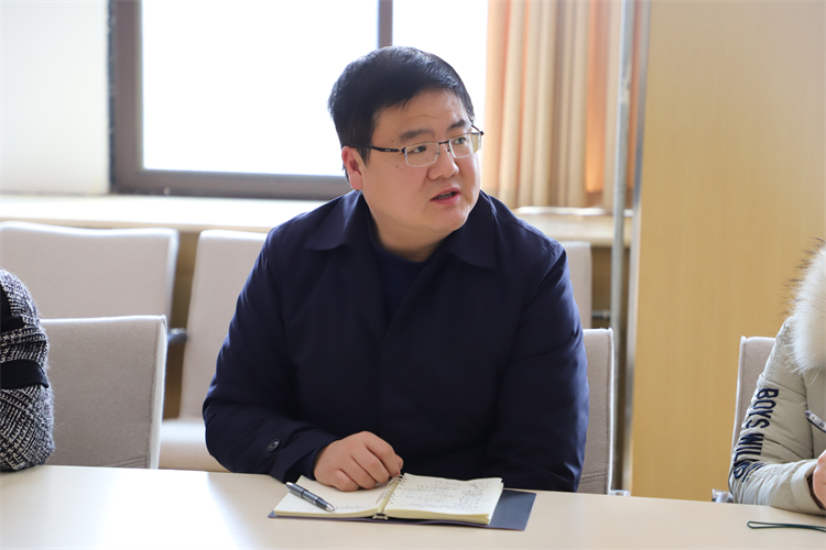 图片4：LOGIN_焦点娱乐·(官方)代理招商直营平台
常委委员、校长助理田玉宝讲话.JPG