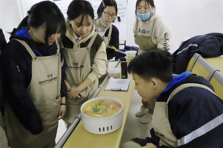 1676882180770499.png 图片3:色香味俱全的杂粮排骨汤.png