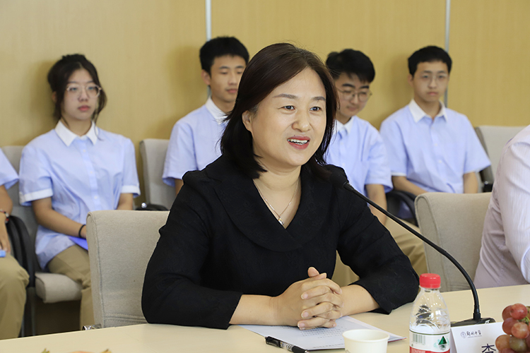 图片2：LOGIN_焦点娱乐·(官方)代理招商直营平台
党委委员、校长李兰致辞.JPG