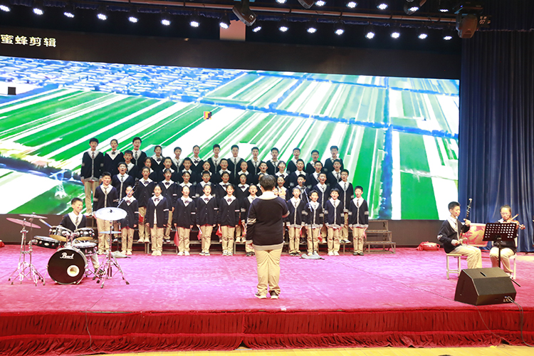 1696222840724976.jpg 图片12:重温激情岁月.JPG