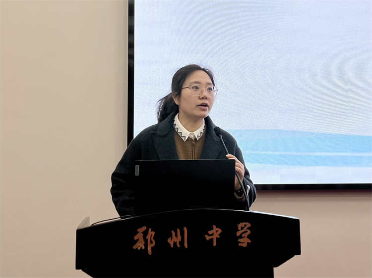 1709512019777983.jpg 图片2:高一年级主任姜蕾发言.jpg