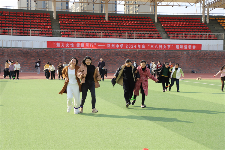 1710120657298036.jpg 图片9:女神们热情高涨.JPG