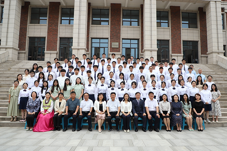1717594971269127.jpg 图片17:合影留念.JPG