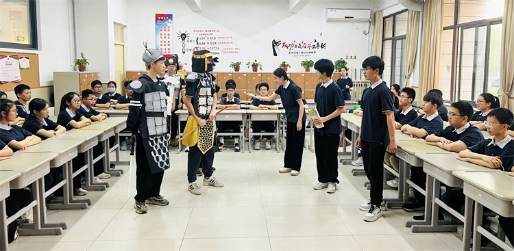 1718089586340538.jpg 图11:同学们各司其职,配合默契.jpg