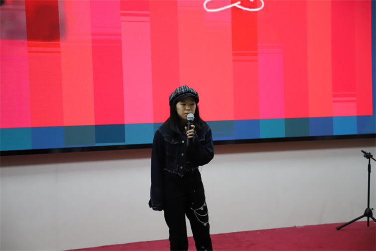 1734577897919679.jpg 图片2:金俏恩《Who Says》.JPG