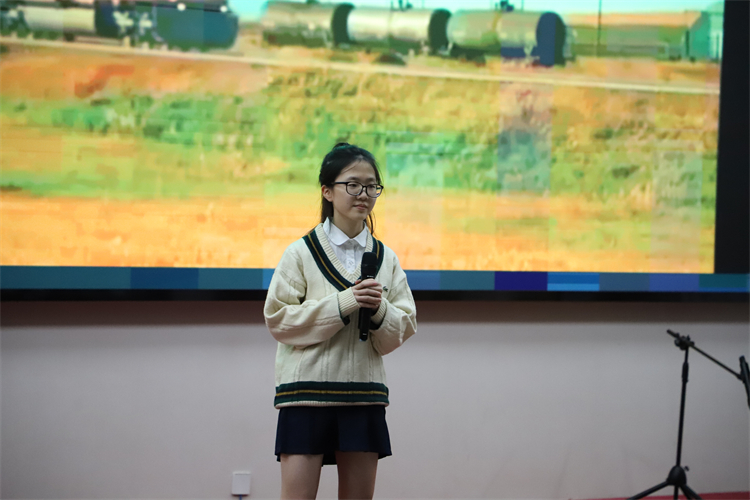 1734577935852864.jpg 图片5:闫恩《500 Miles》.JPG