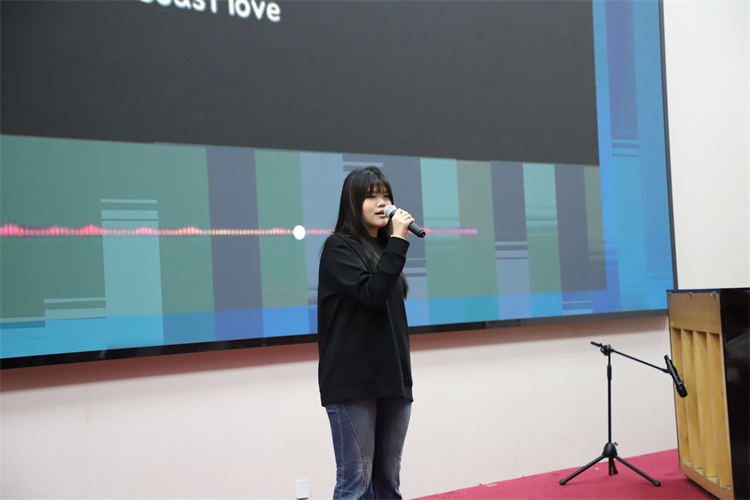 1734577948133799.jpg 图片6:张冰昕《West Coast Love》.JPG