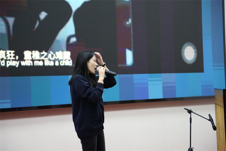 1734577960150776.jpg 图片7:周思远《Young and Beautiful》.JPG