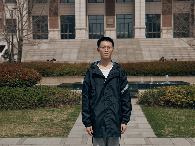 1743040276378319.jpg ec085598b11b7f41c99756355bca4de.jpg