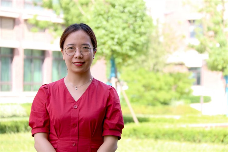 1757897964738614.jpg 图:余为.jpg