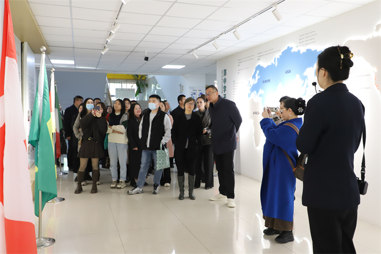 图片 了解学校国际教育之路.jpg