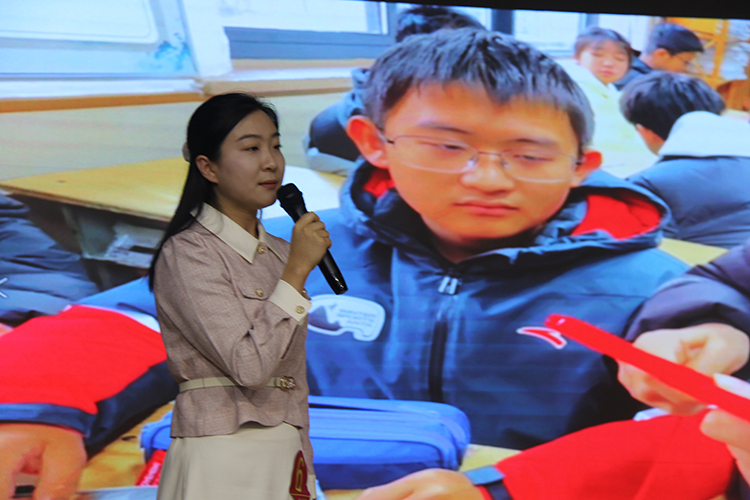 1768353616772132.jpg 图片2:王一诺分享育人故事.JPG