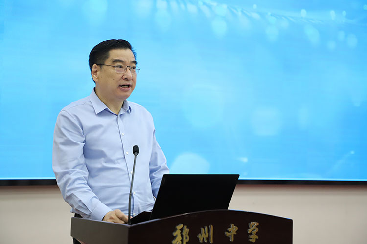 （图片3：郑州高新区人大工委副主任付国乾致辞）.jpg